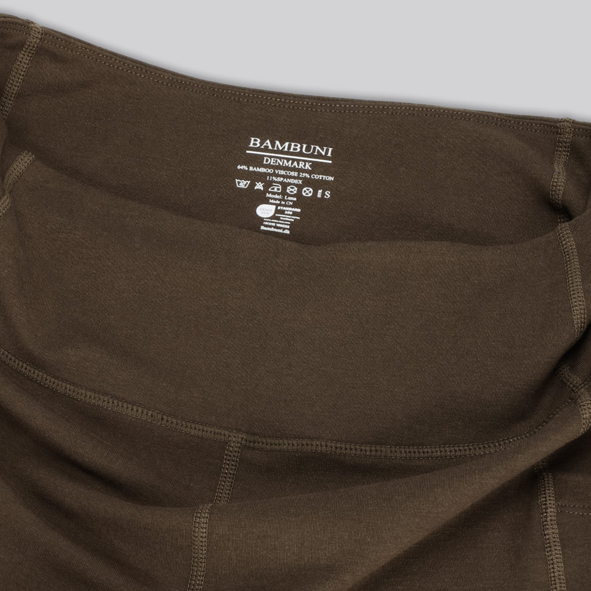 Bambus fitness shorts kort i brun til damer