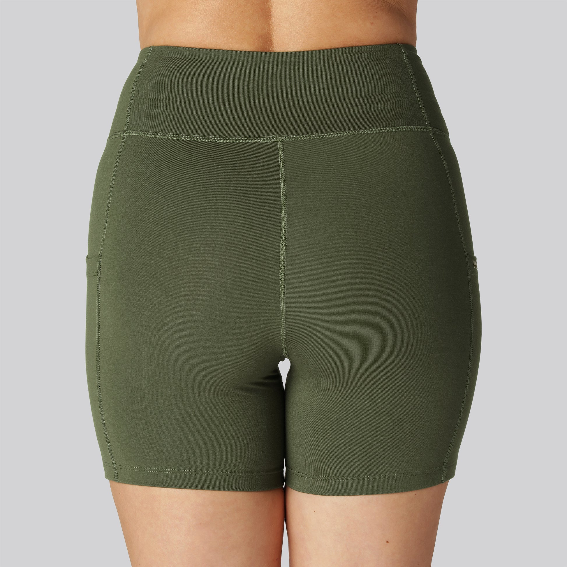 Bambus fitness shorts kort i grøn til damer