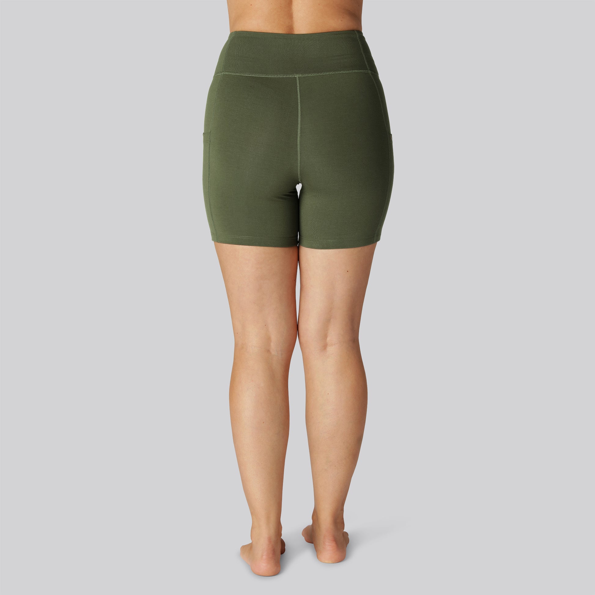 Bambus fitness shorts kort i grøn til damer