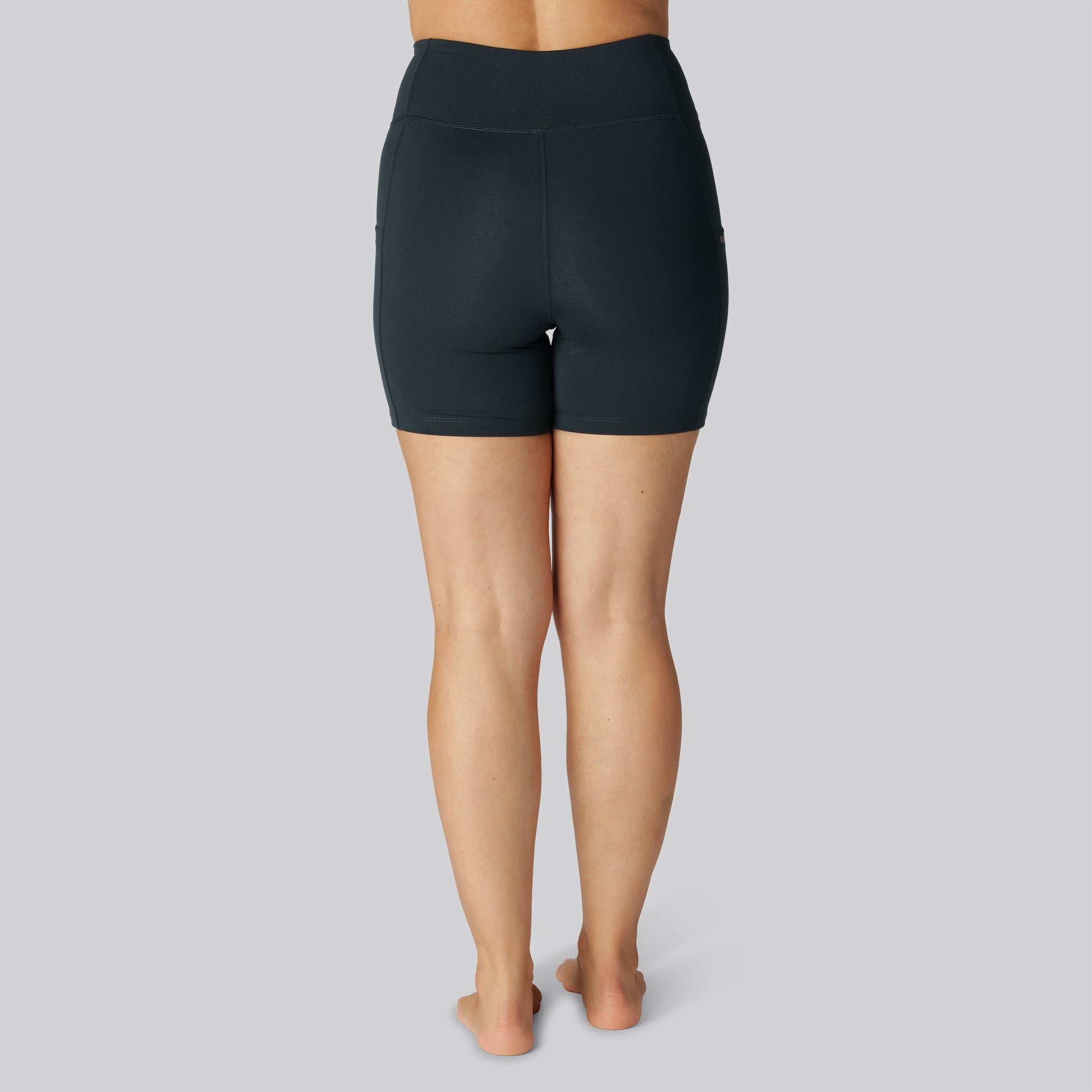 Bambus fitness shorts kort i navy til damer
