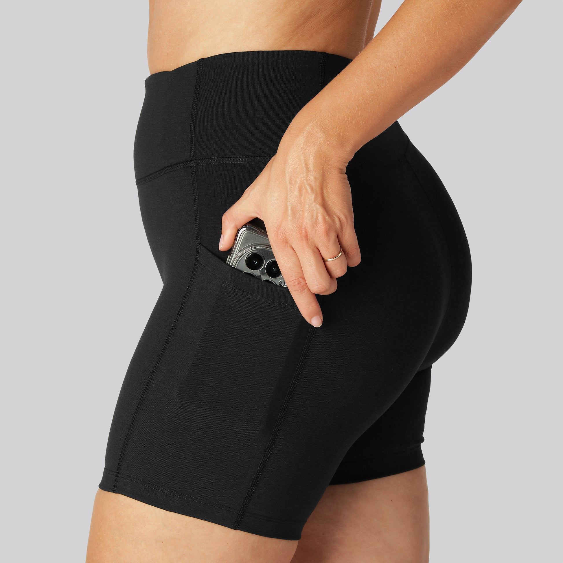 Bambus fitness shorts kort i sort til damer