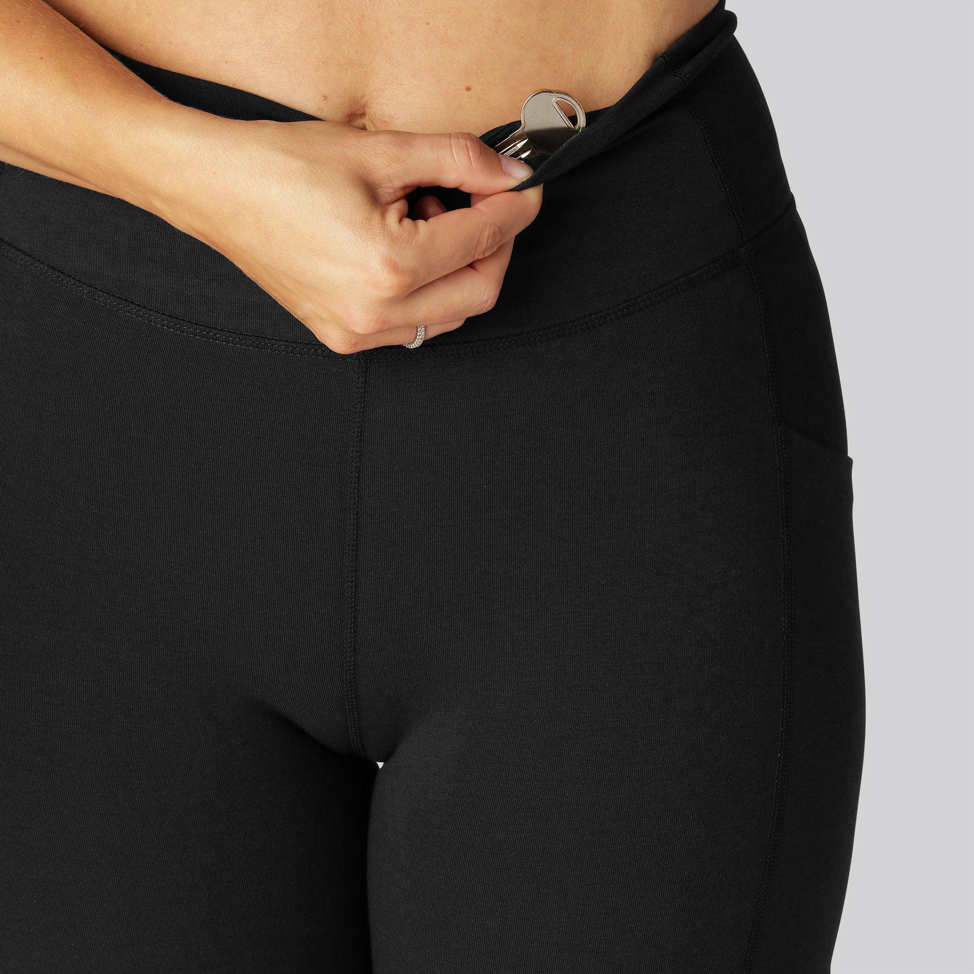 Bambus fitness shorts kort i sort til damer