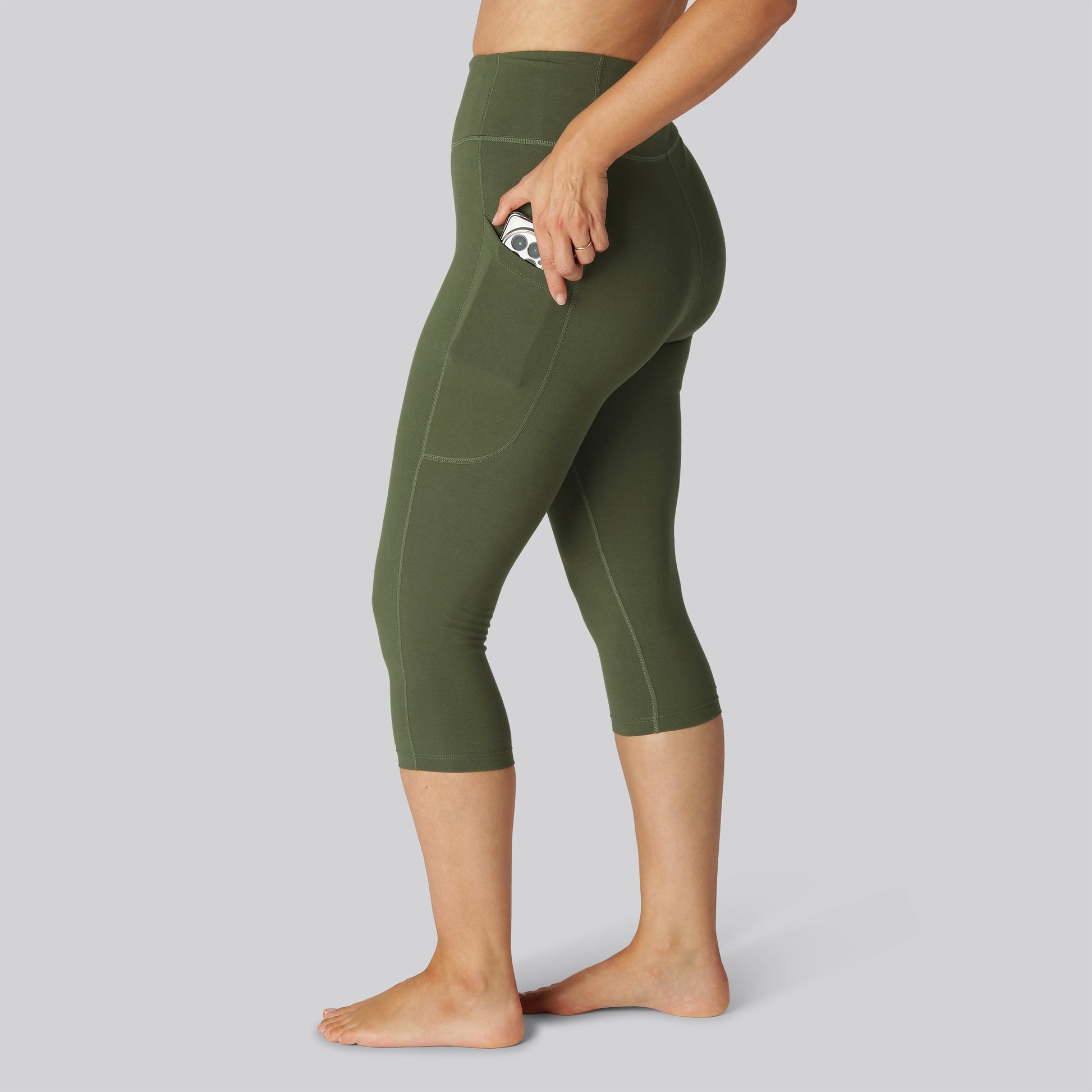Bambus fitness 3/4 tights i grøn til damer