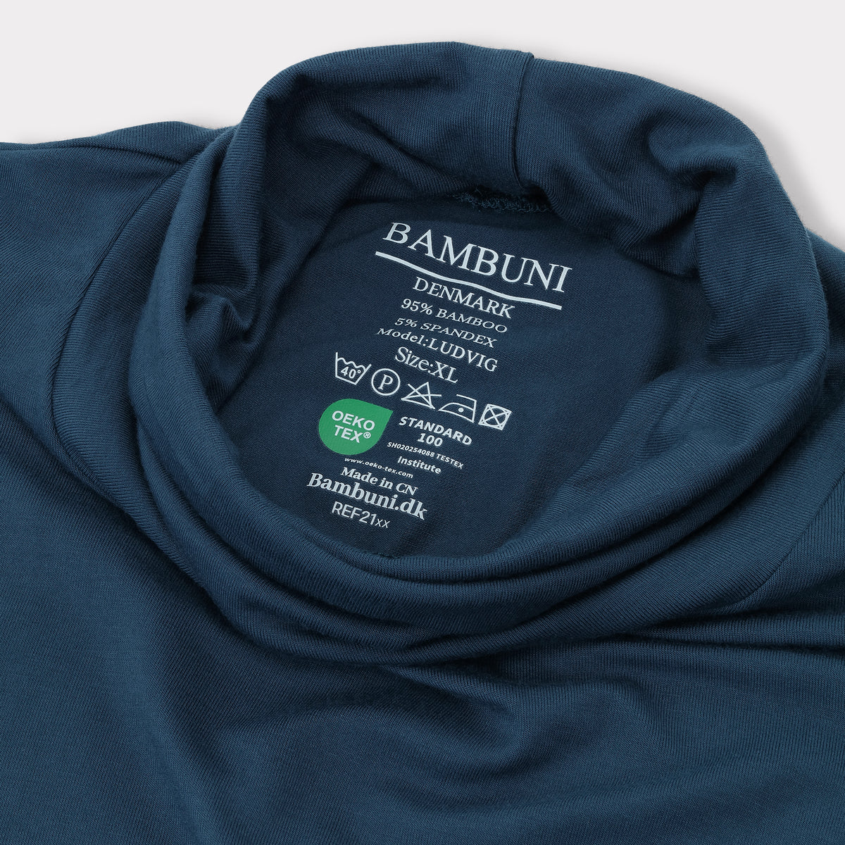 Bambuni bambus rullekrave petroleumsblå mænd carelabel