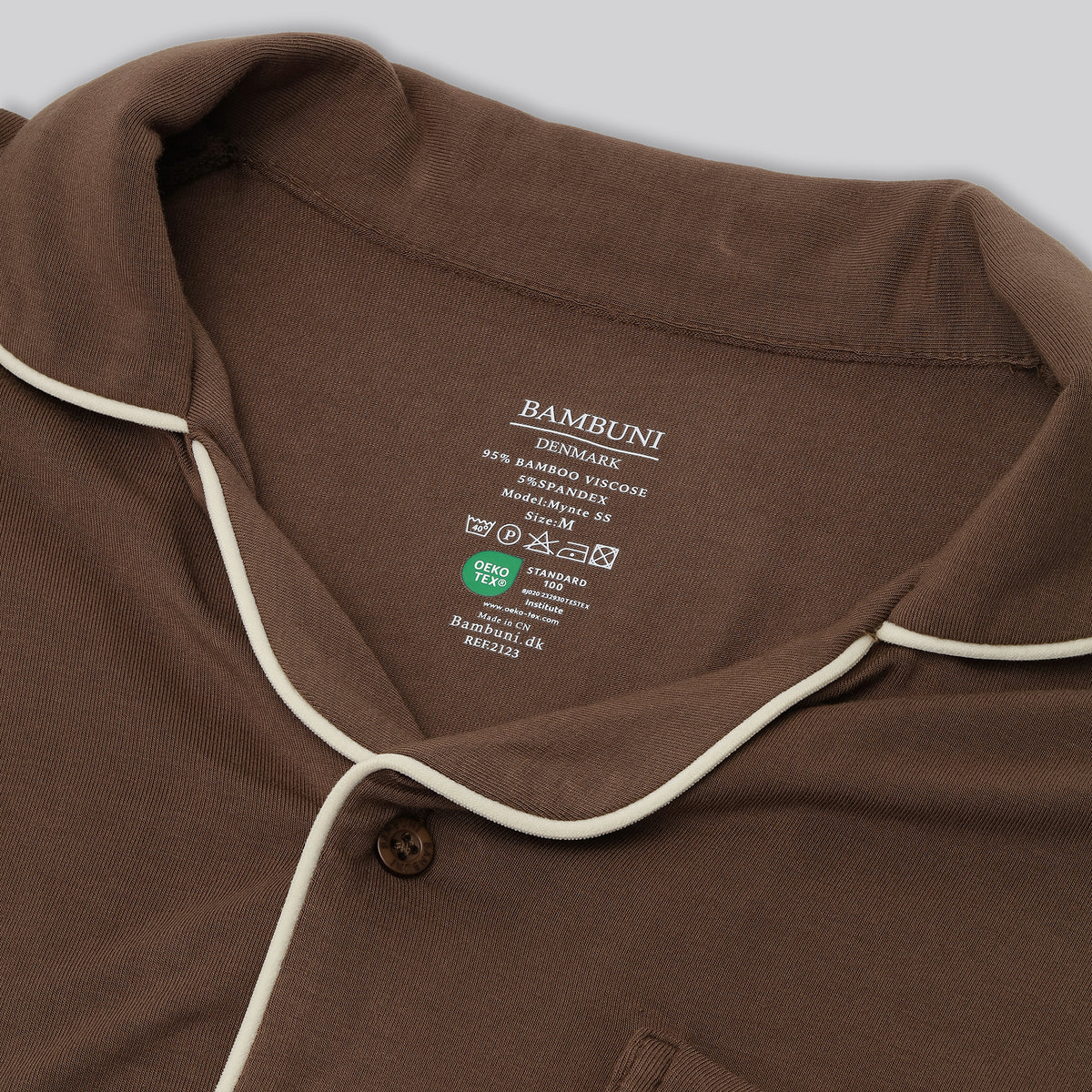 Bambus pyjamas sæt kort i brun til damer carelabel
