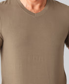 Bambus t-shirt v-hals sand mand