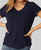 Bambus t-shirt v-hals ribbet i navy til damer