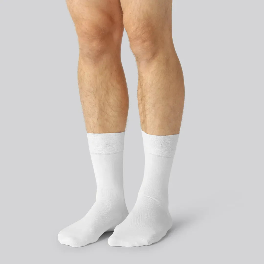 Bambus strømper i hvid til mænd 15-pak