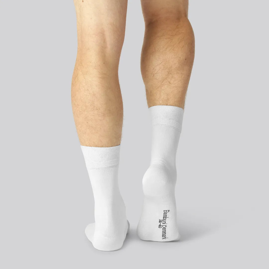 Bambus strømper i hvid til mænd 15-pak