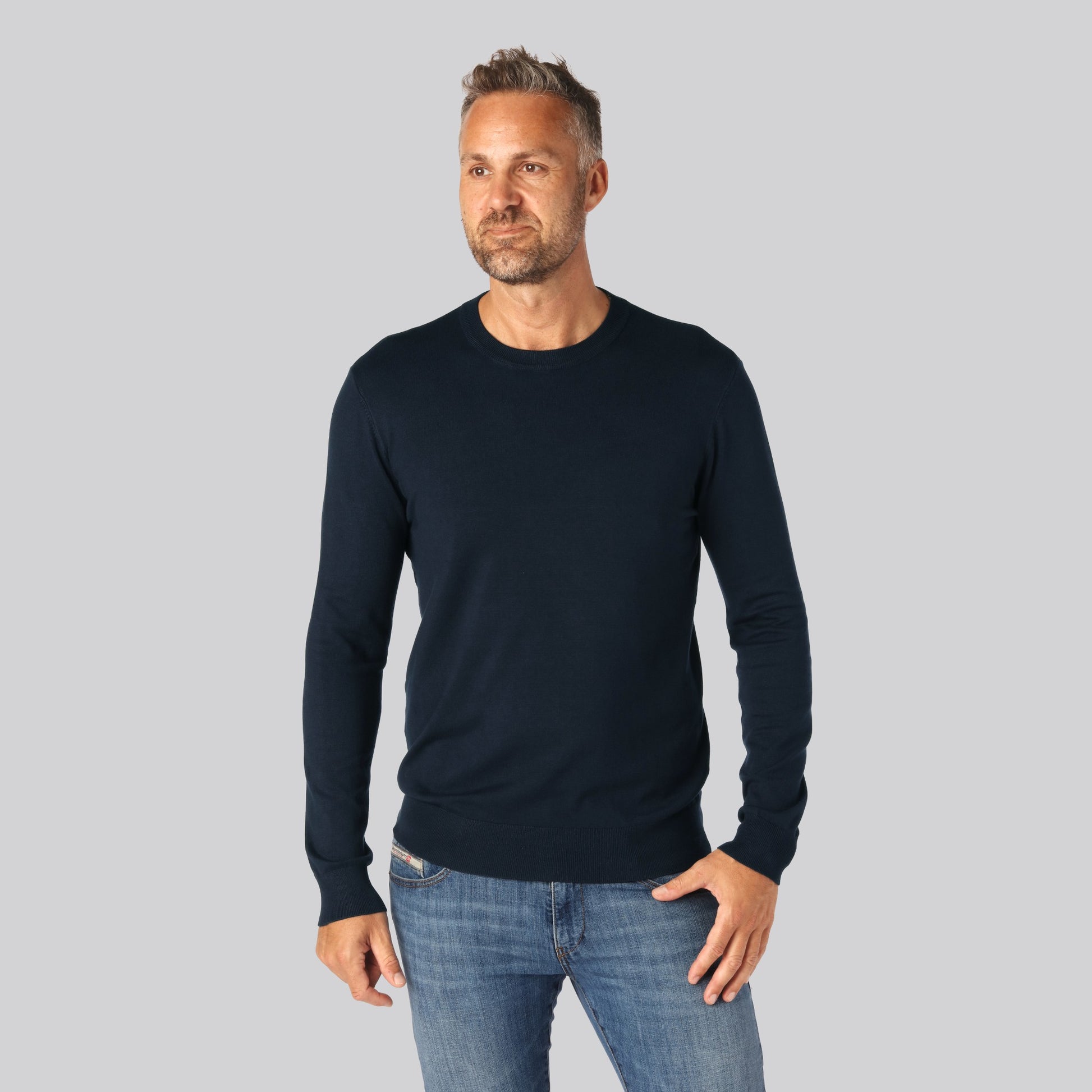 Bambus striktrøje i navy