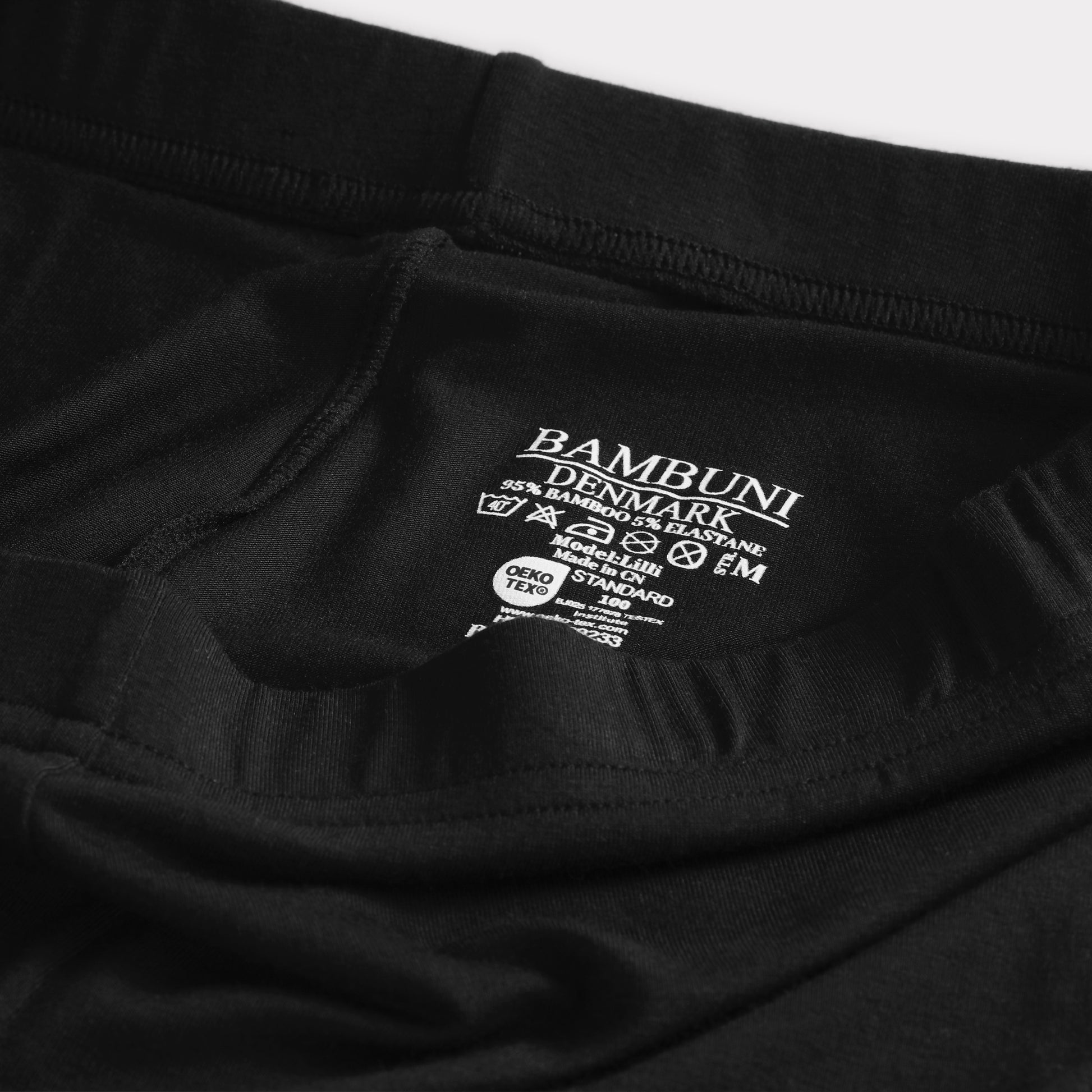 Bambus shorts i sort til kvinder fra Bambuni