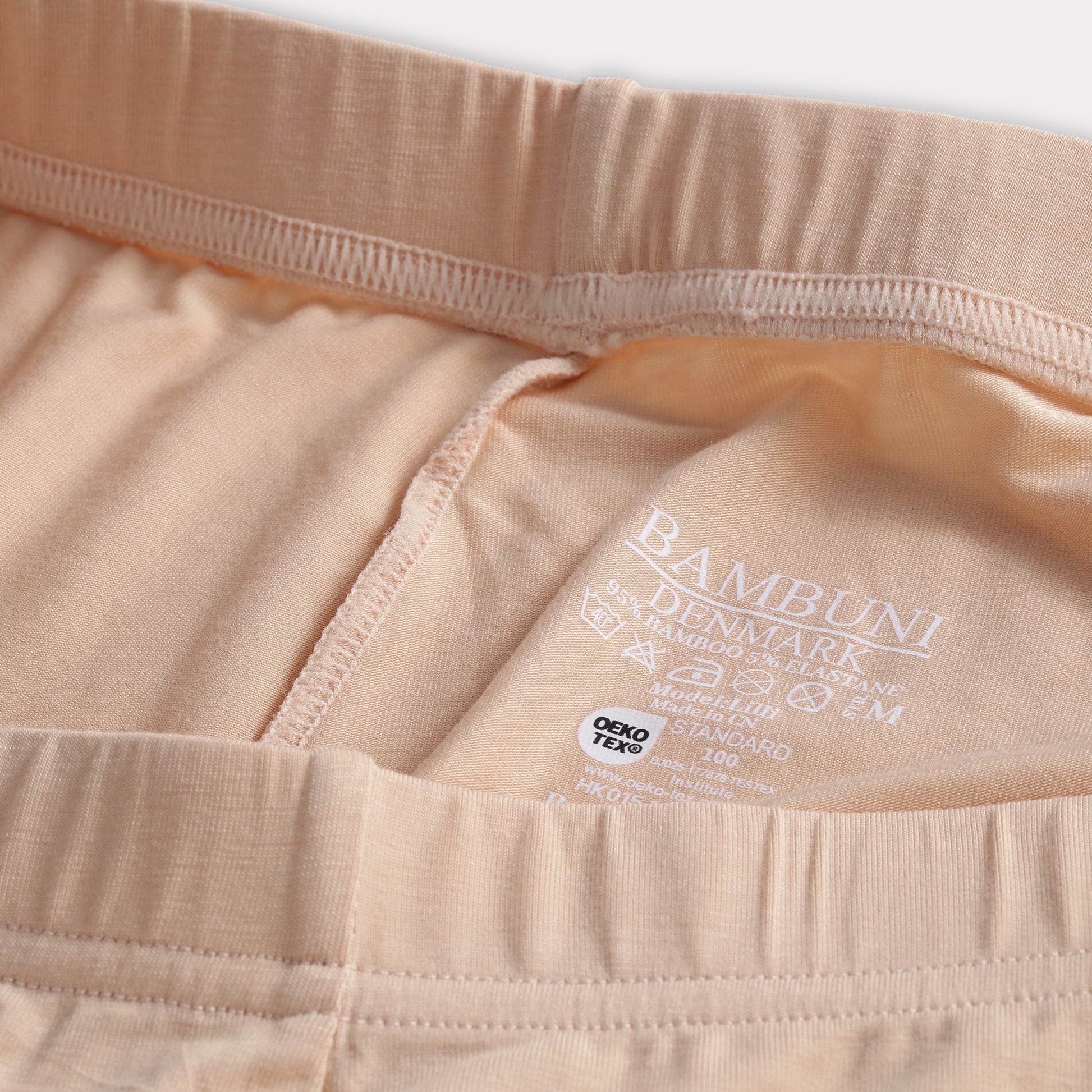 Bambus shorts i beige til kvinder fra Bambuni